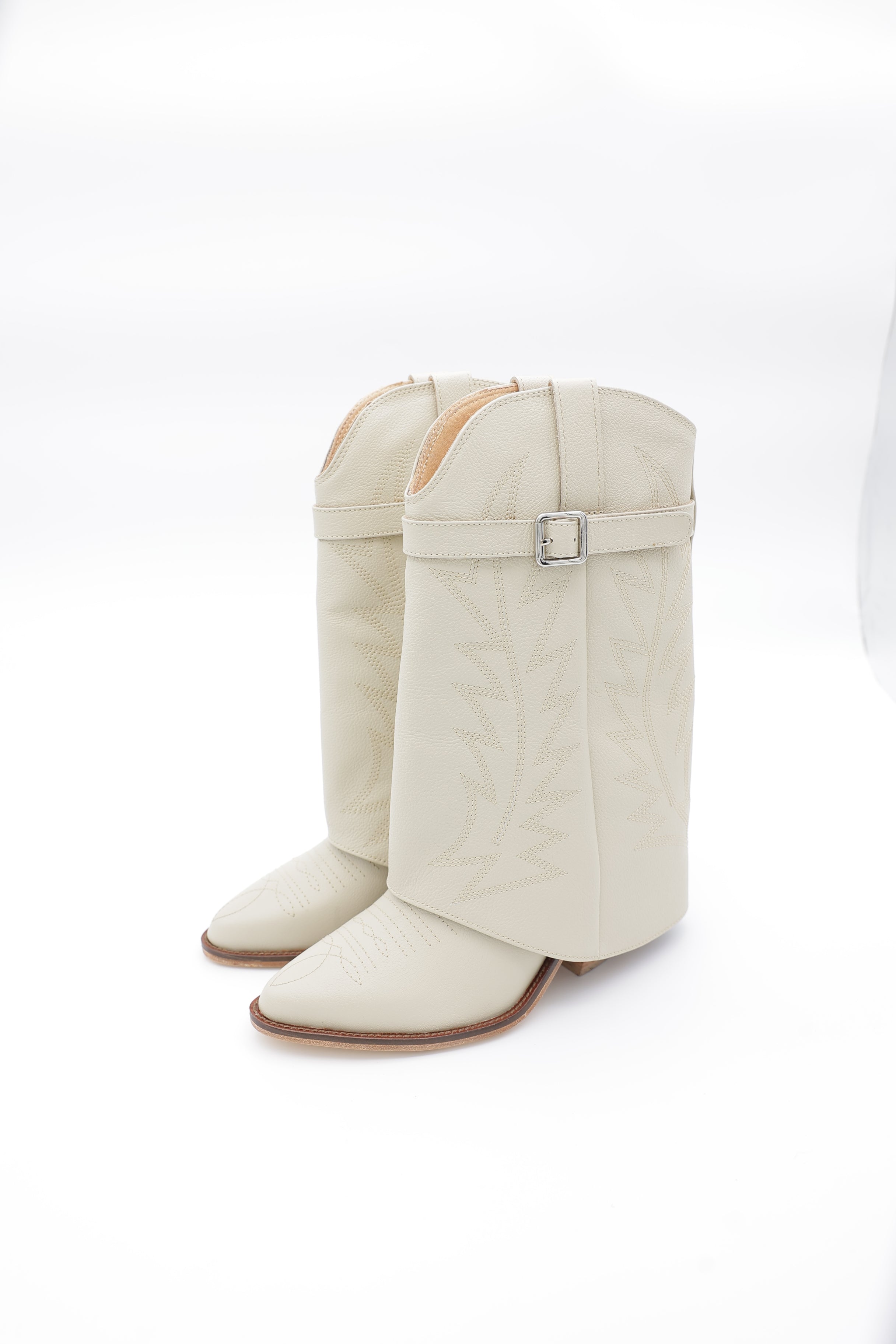 Botas Vaqueras con Hebilla - Beige
