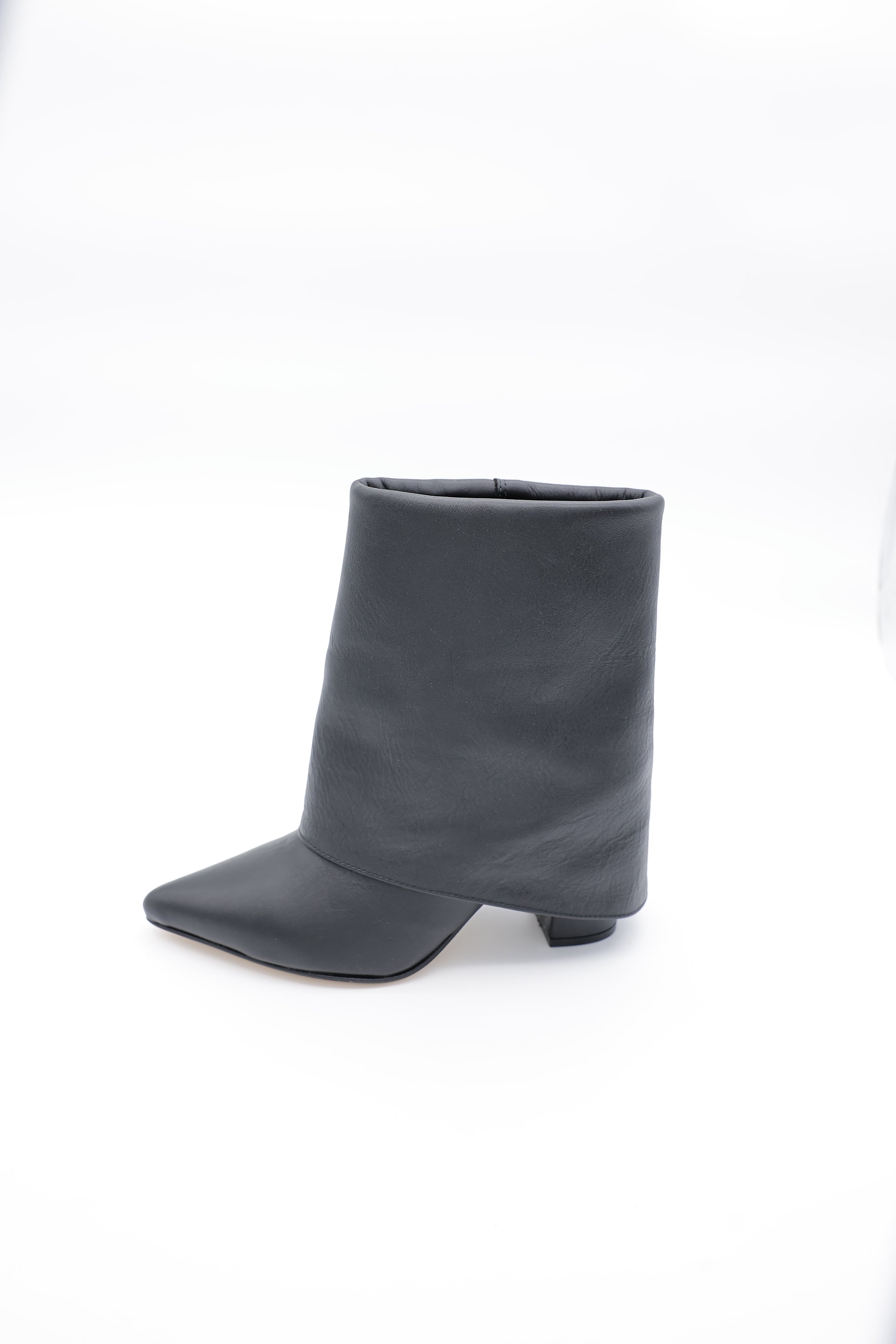 LOW BELL BOOTS - Negra de Piel