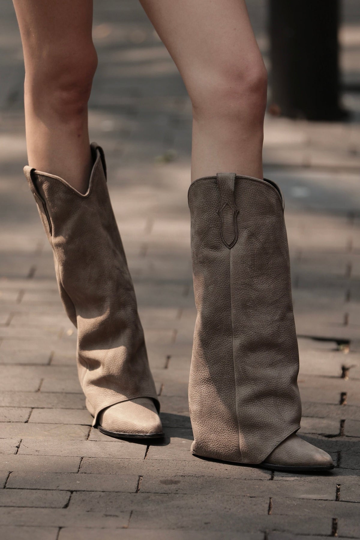 THE ORIGINAL COWBOY BOOTS BORDADAS - SHARK