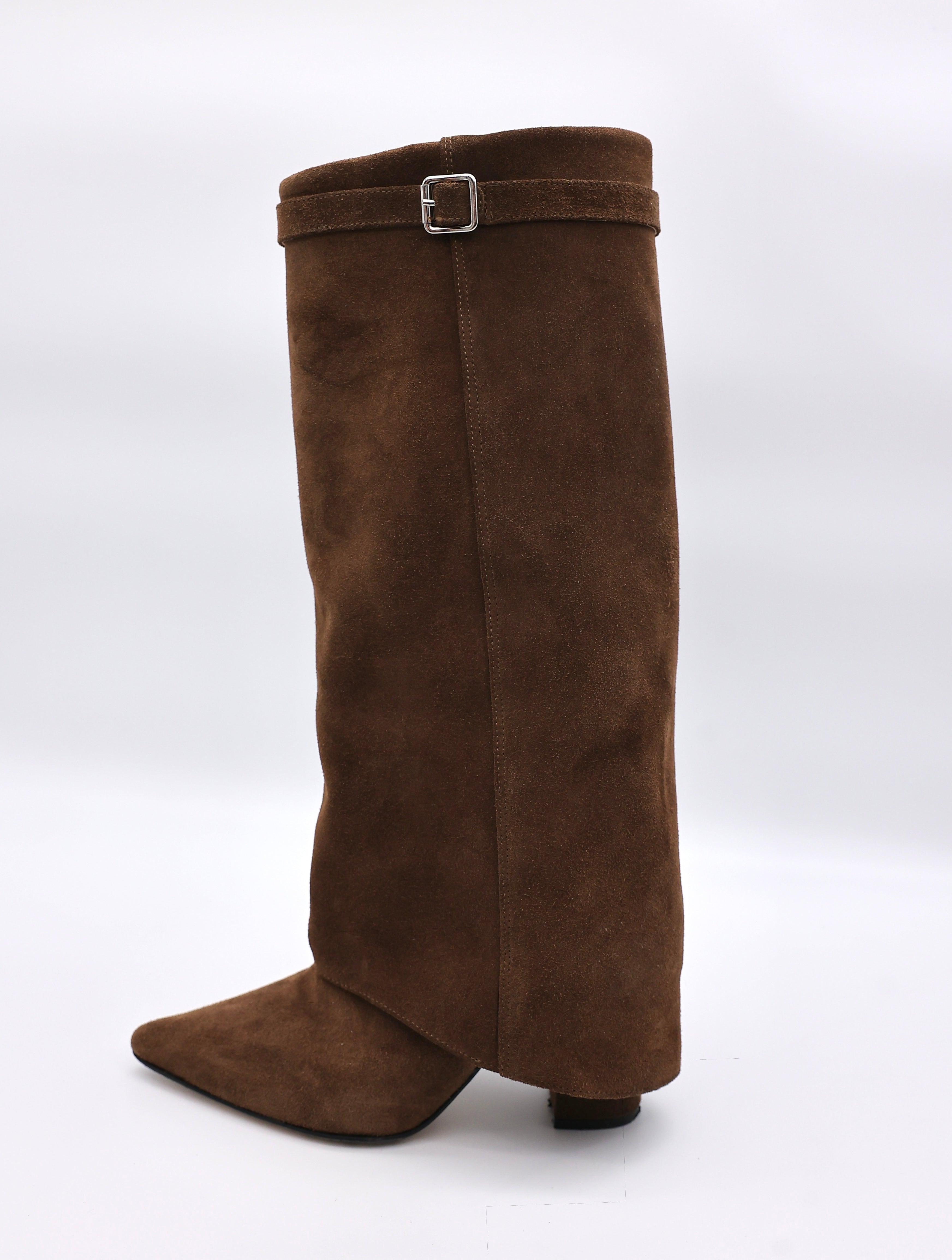 High Bell Boots con Straps - Café Gamuza