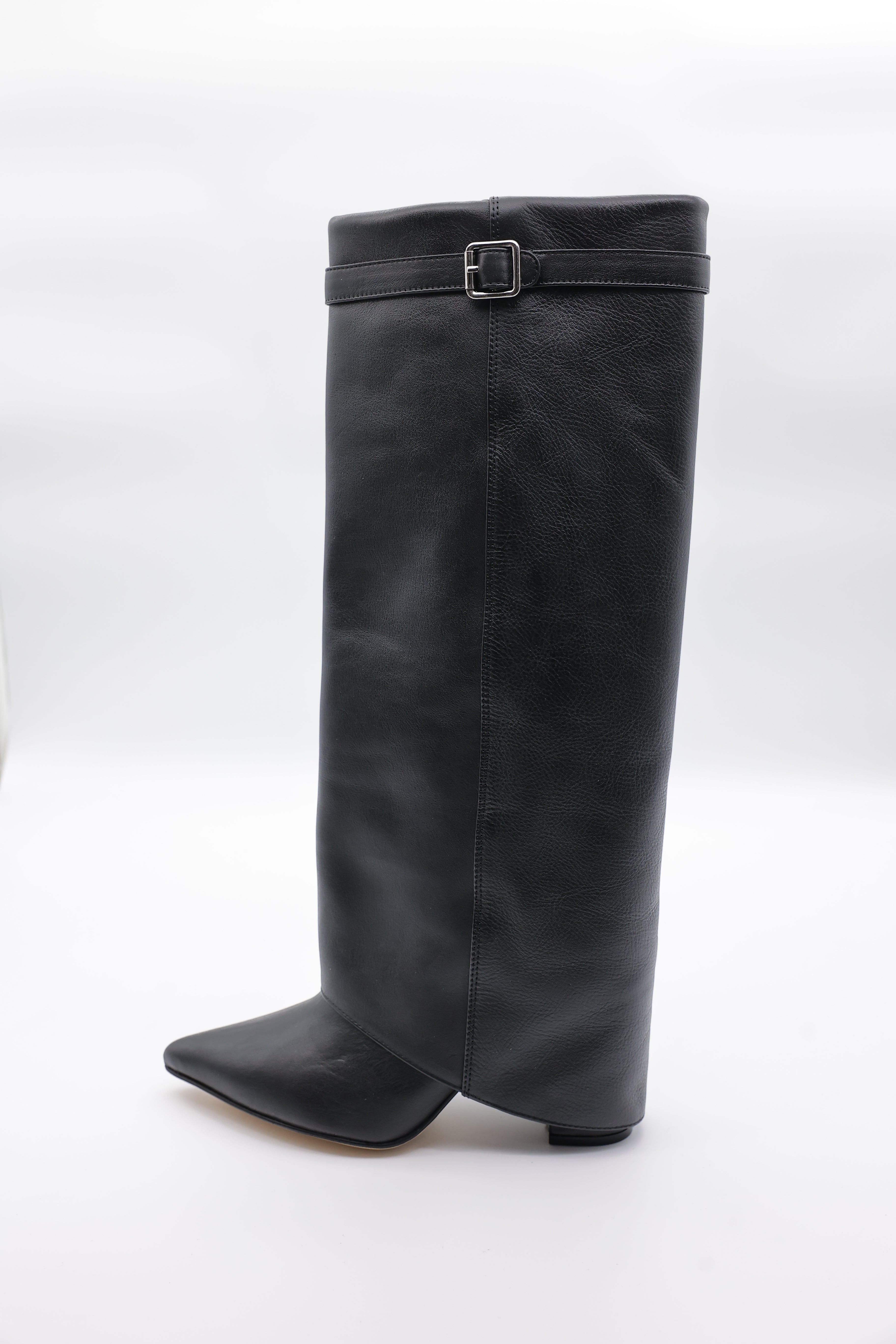 High Bell Boots con Straps - Negra Piel