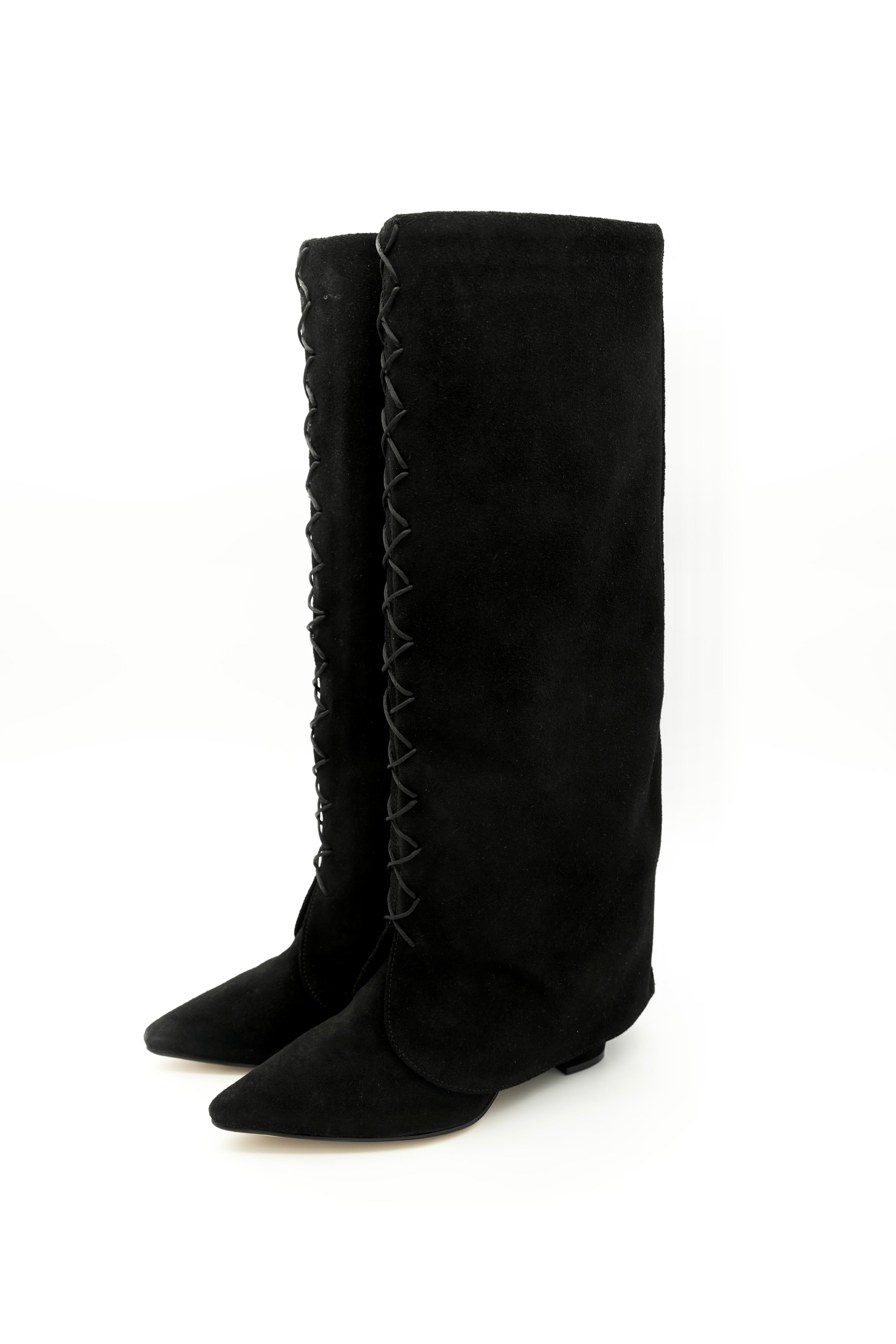 High Boot con Cordón de Gamuza Negra